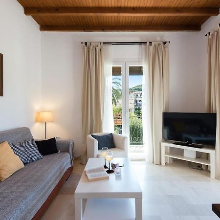 Tati Apartment Кассиопи Экстерьер фото